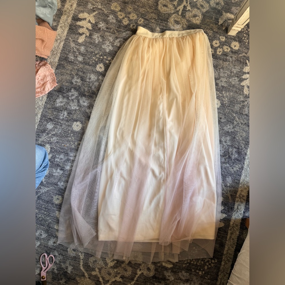 LC Lauren Conrad Runway Women's Cream and Pink Ombré Maxi Tulle Skirt